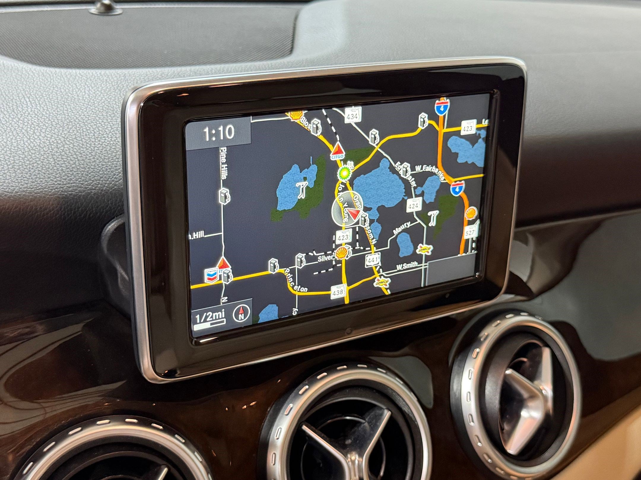 Used 2015 Mercedes-Benz GLA 250 image 26