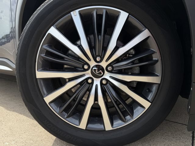 Used 2023 INFINITI QX60 Sensory w/ Cargo Package AWD/4WD image 9