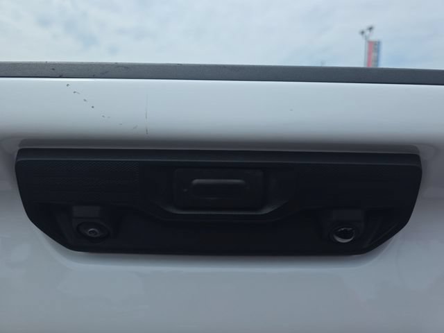 Used 2025 Chevrolet Silverado 2500 LT w/ Convenience Package AWD/4WD image 14