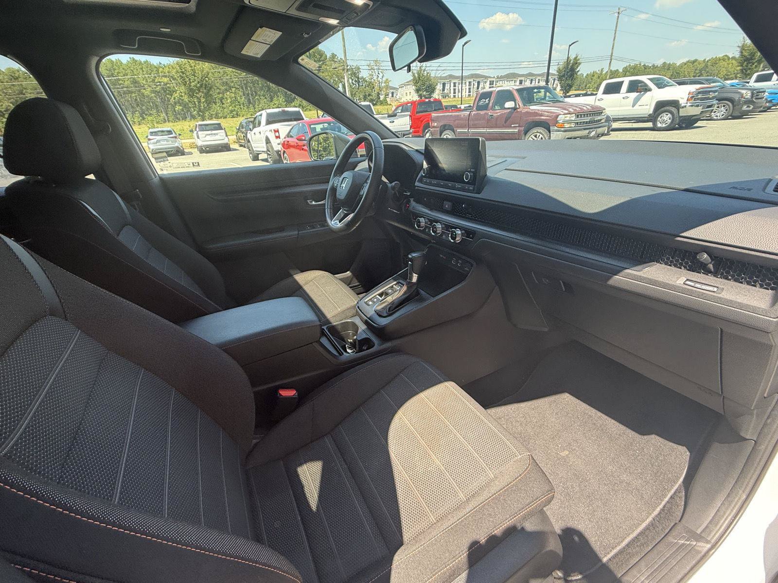 Used 2025 Honda CR-V Sport image 19
