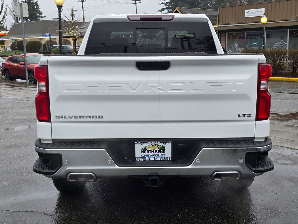 Used 2021 Chevrolet Silverado 1500 LTZ w/ Z71 Off-Road Package AWD/4WD image 6
