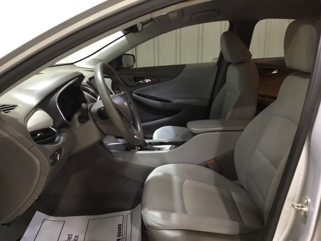 Used 2021 Chevrolet Malibu LT FWD image 23