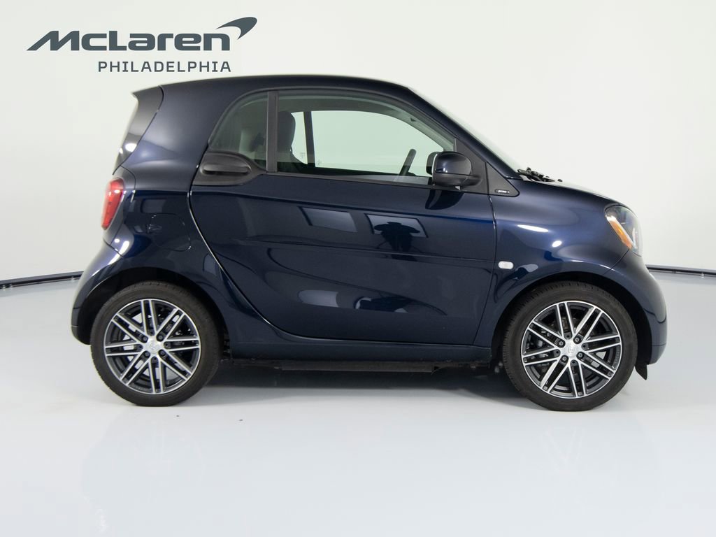 Used 2018 smart fortwo electric drive RWD image 4