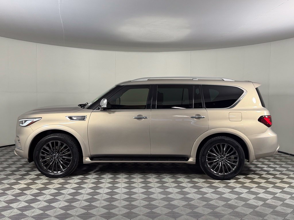 Used 2023 INFINITI QX80 Sensory w/ Cargo Package AWD/4WD image 10