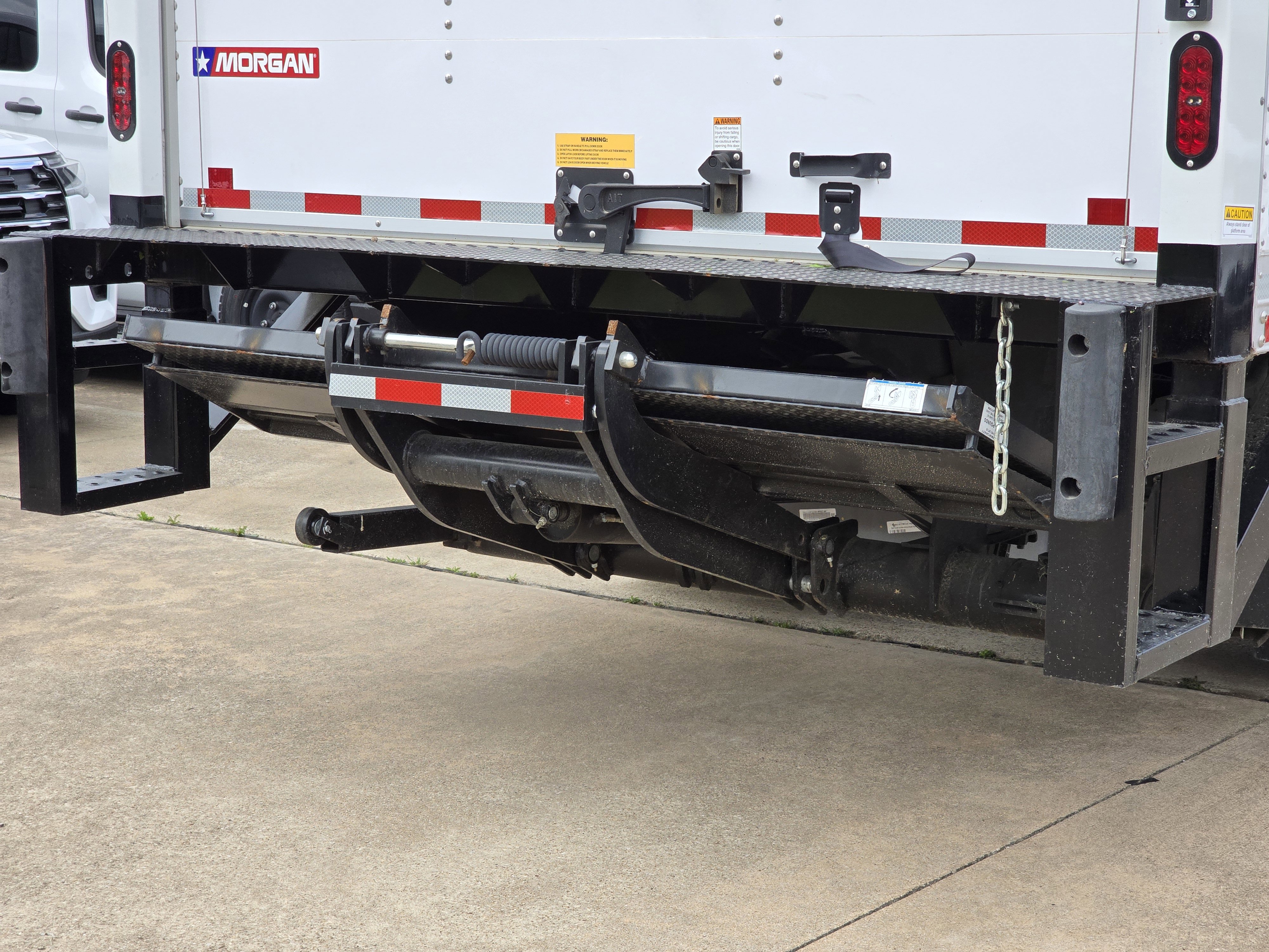New 2026 Ford E-450 and Econoline 450 Super Duty w/ Driver's Safety Package RWD image 10