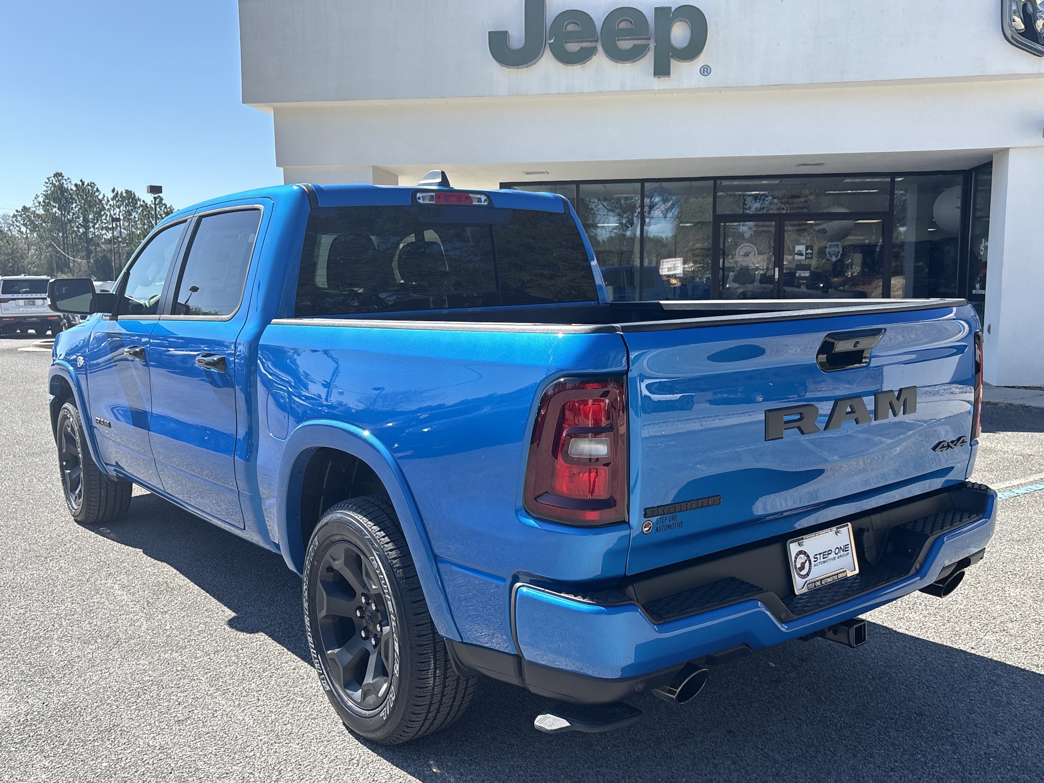 New 2026 RAM 1500 4x4 Crew Cab image 8
