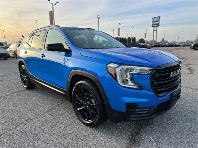 Certified 2024 GMC Terrain SLE w/ Driver Convenience Package image 8
