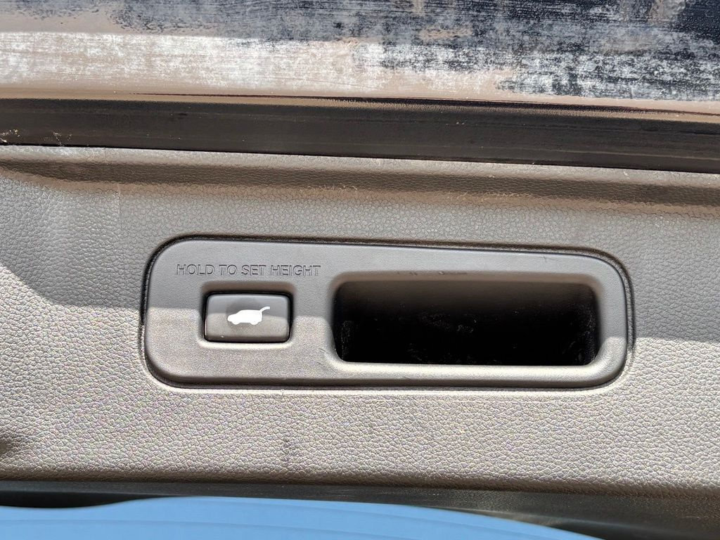 Used 2024 Honda Pilot Elite image 5