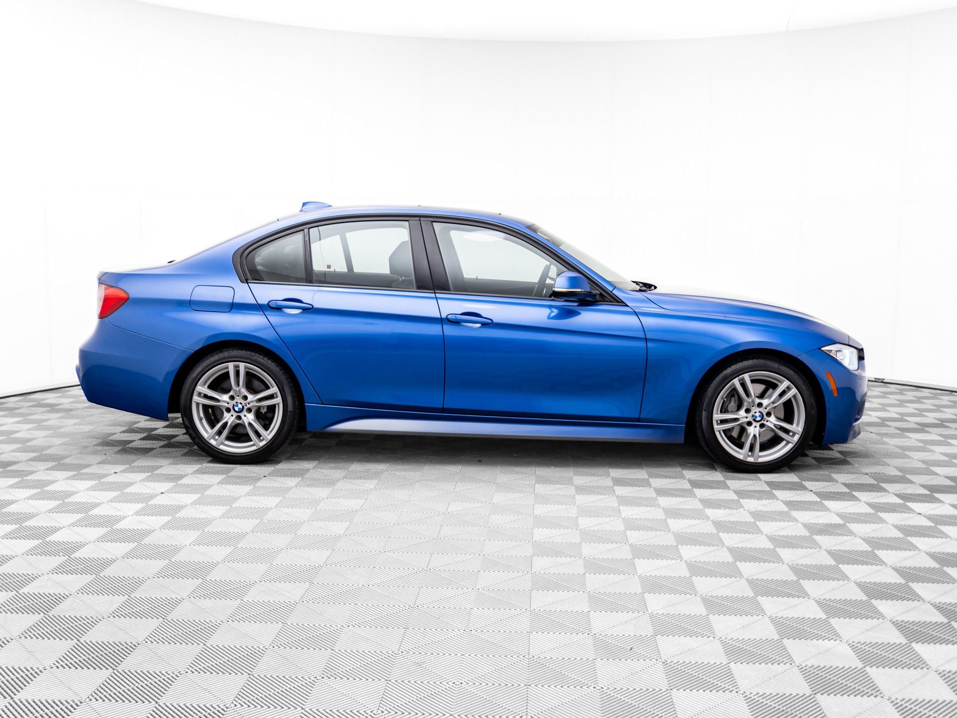 Used 2014 BMW 335i xDrive Sedan image 7