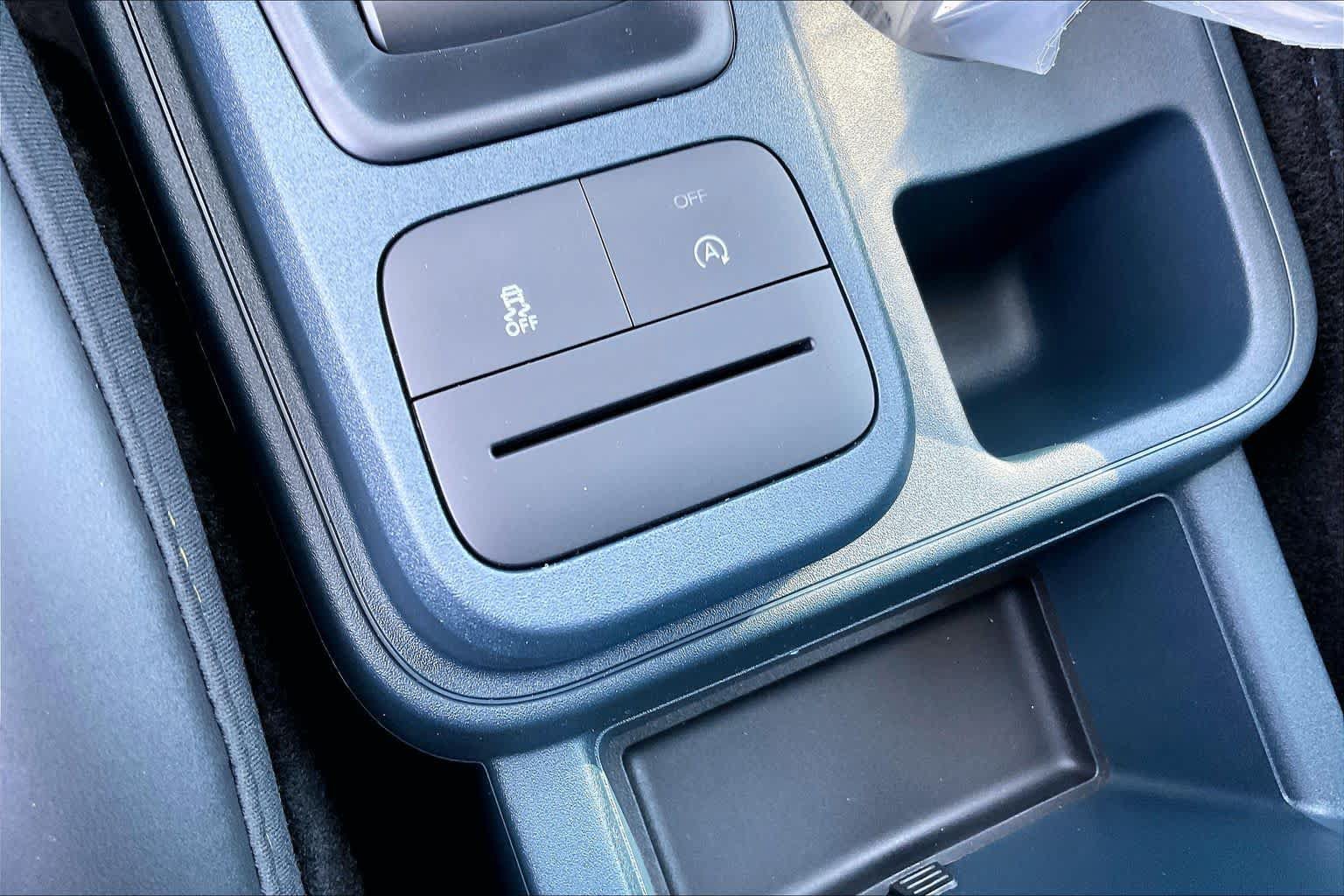New 2026 Ford Maverick Lobo AWD/4WD image 14