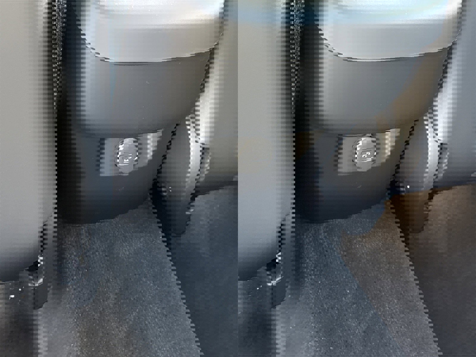 New 2026 Volvo XC60 B5 Plus w/ Protection Package Premier image 14