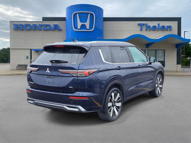 Used 2025 Mitsubishi Outlander SEL AWD/4WD image 4