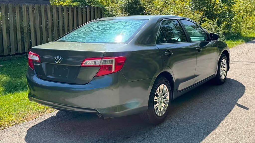 Used 2012 Toyota Camry FWD image 8