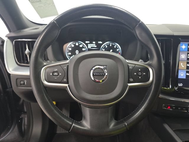 Used 2020 Volvo XC60 T5 Momentum FWD image 13