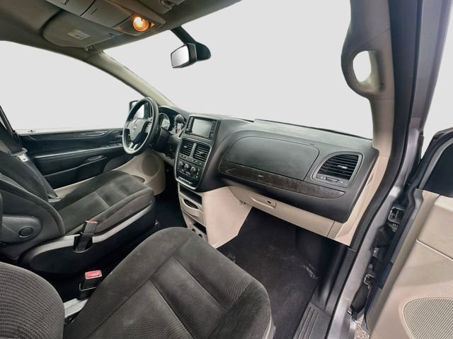 Used 2019 Dodge Grand Caravan SE FWD image 29