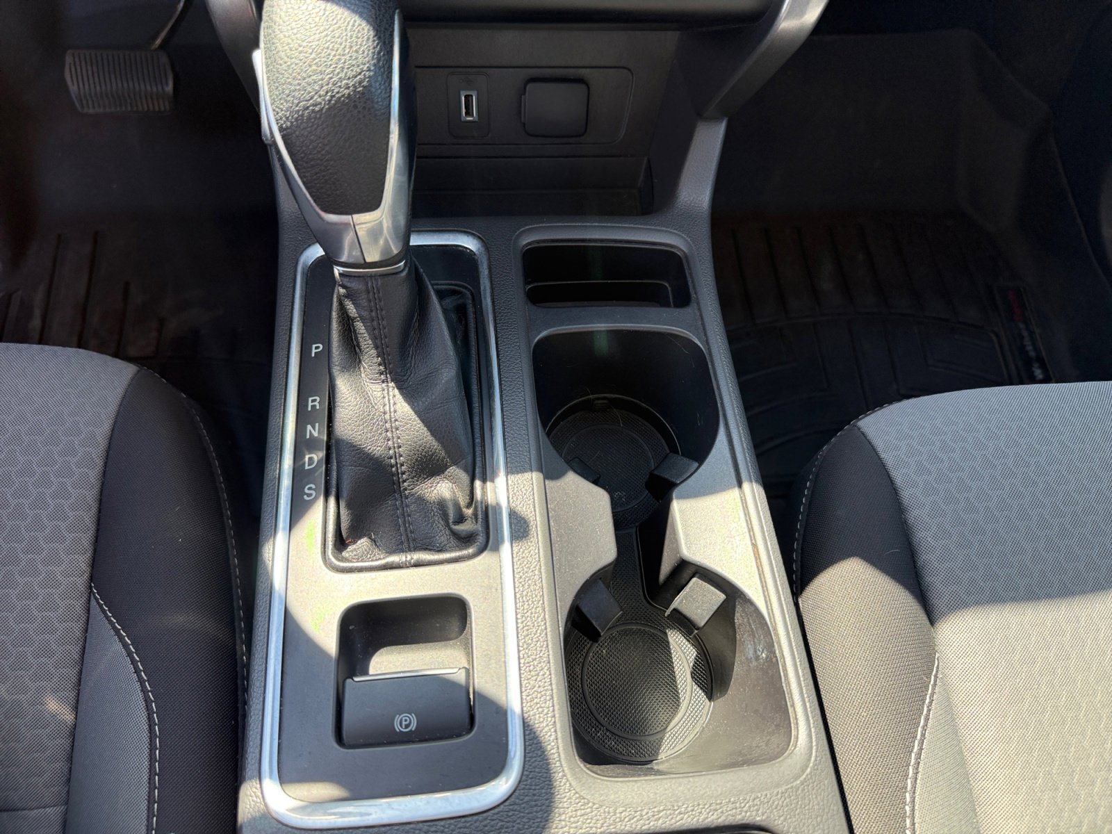 Used 2018 Ford Escape SE w/ SE Sync 3 Package image 26