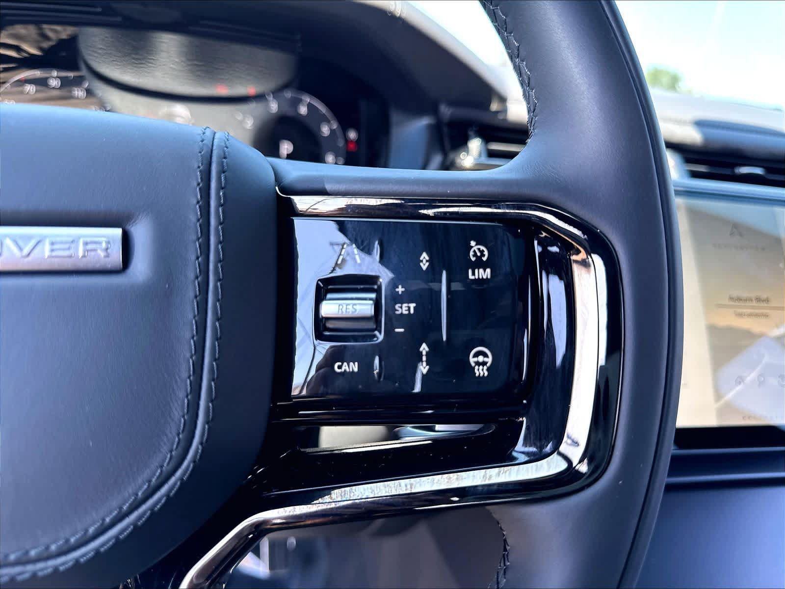 New 2026 Land Rover Range Rover Velar Dynamic SE AWD/4WD image 18