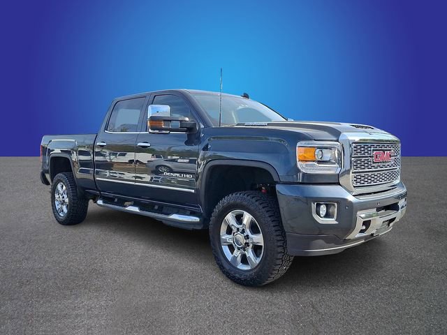 Used 2018 GMC Sierra 2500 Denali w/ Duramax Plus Package image 3