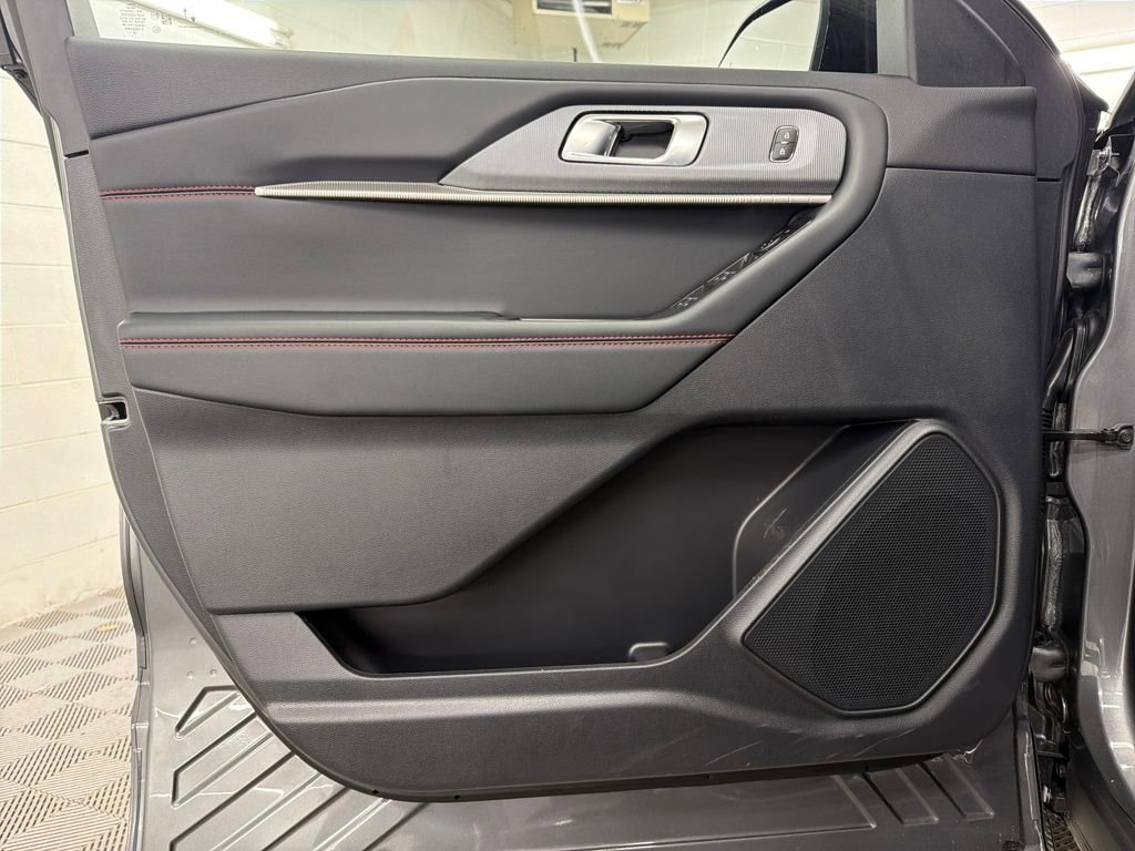 New 2026 Ford Explorer ST-Line image 15