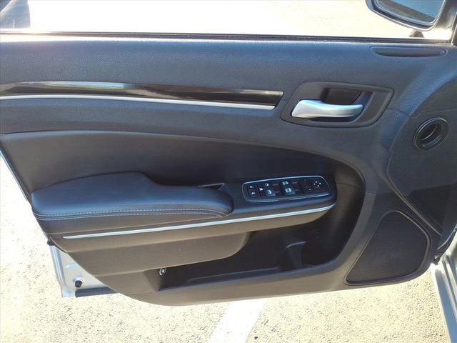 Used 2023 Chrysler 300 S image 14