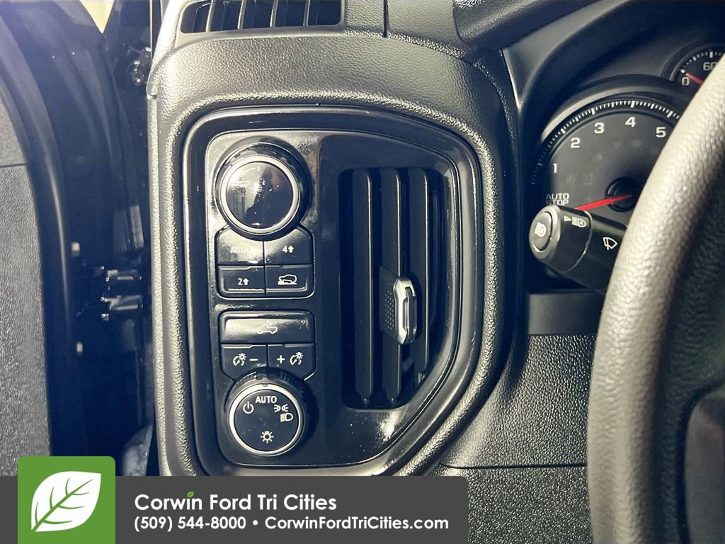 Used 2023 Chevrolet Silverado 1500 Custom image 17