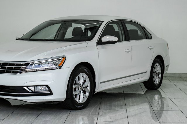 Used 2016 Volkswagen Passat 1.8T S w/ Lighting Package (P06) image 55