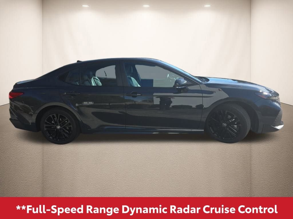 Used 2025 Toyota Camry SE w/ Convenience Package image 9