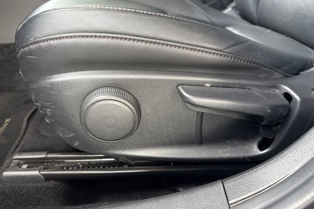 Used 2024 MAZDA MAZDA3 s FWD image 18