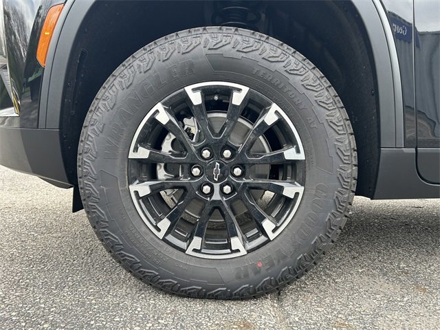 New 2026 Chevrolet Traverse Z71 w/ Driver Confidence Package image 10