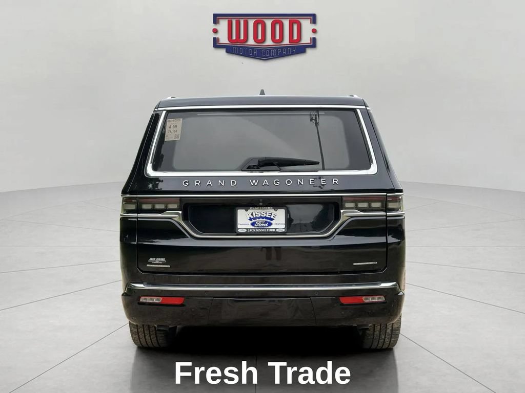 Used 2022 Jeep Grand Wagoneer Series III AWD/4WD image 5