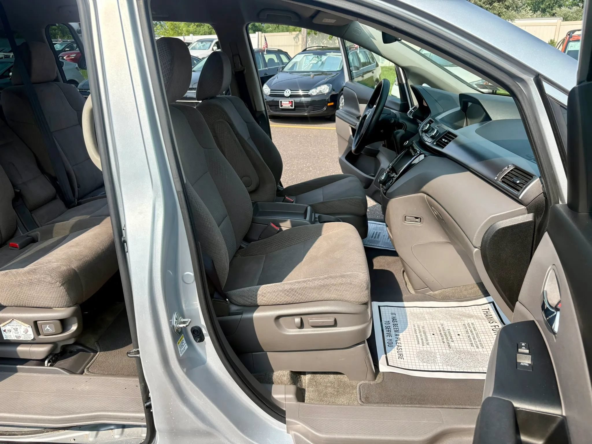 Used 2015 Honda Odyssey EX image 27