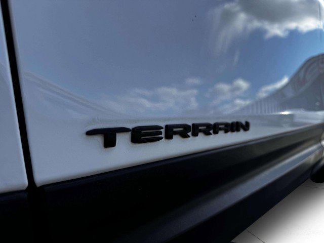 Used 2023 GMC Terrain SLE w/ Driver Convenience Package image 16