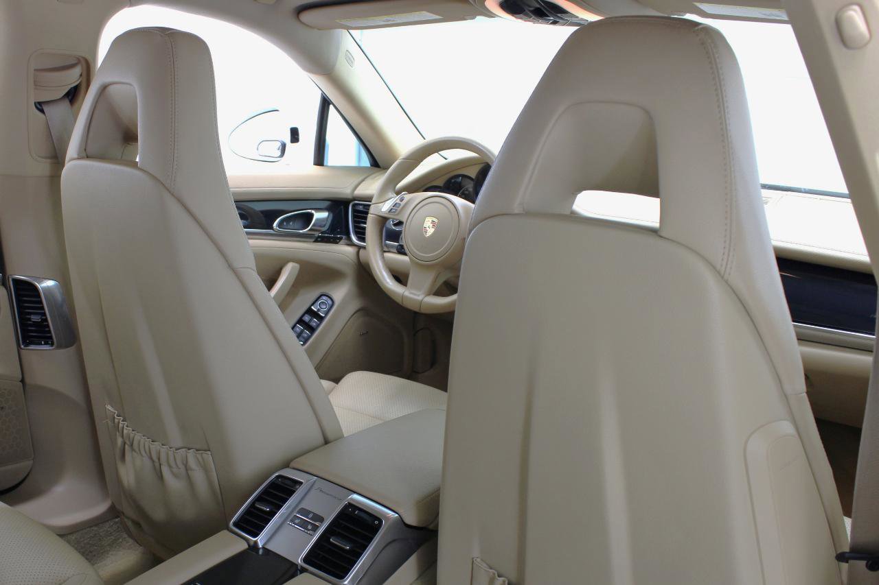 Used 2016 Porsche Panamera Edition image 44