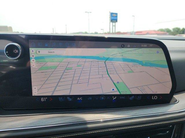 New 2025 Chevrolet Suburban Premier image 12