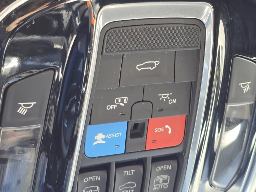 Used 2024 Jeep Grand Wagoneer L Series II w/ Quick Order Packagew 28T image 27