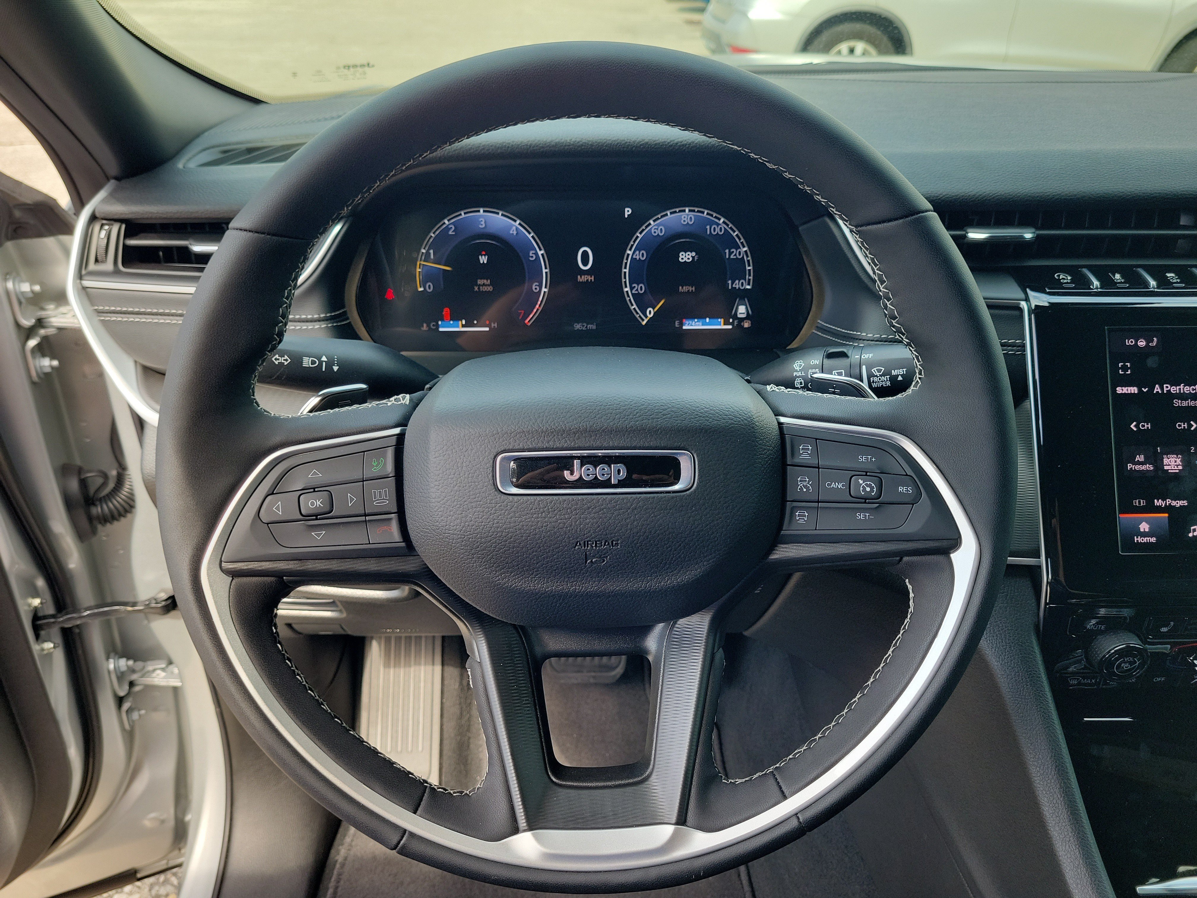 Used 2026 Jeep Grand Cherokee L 2WD image 19