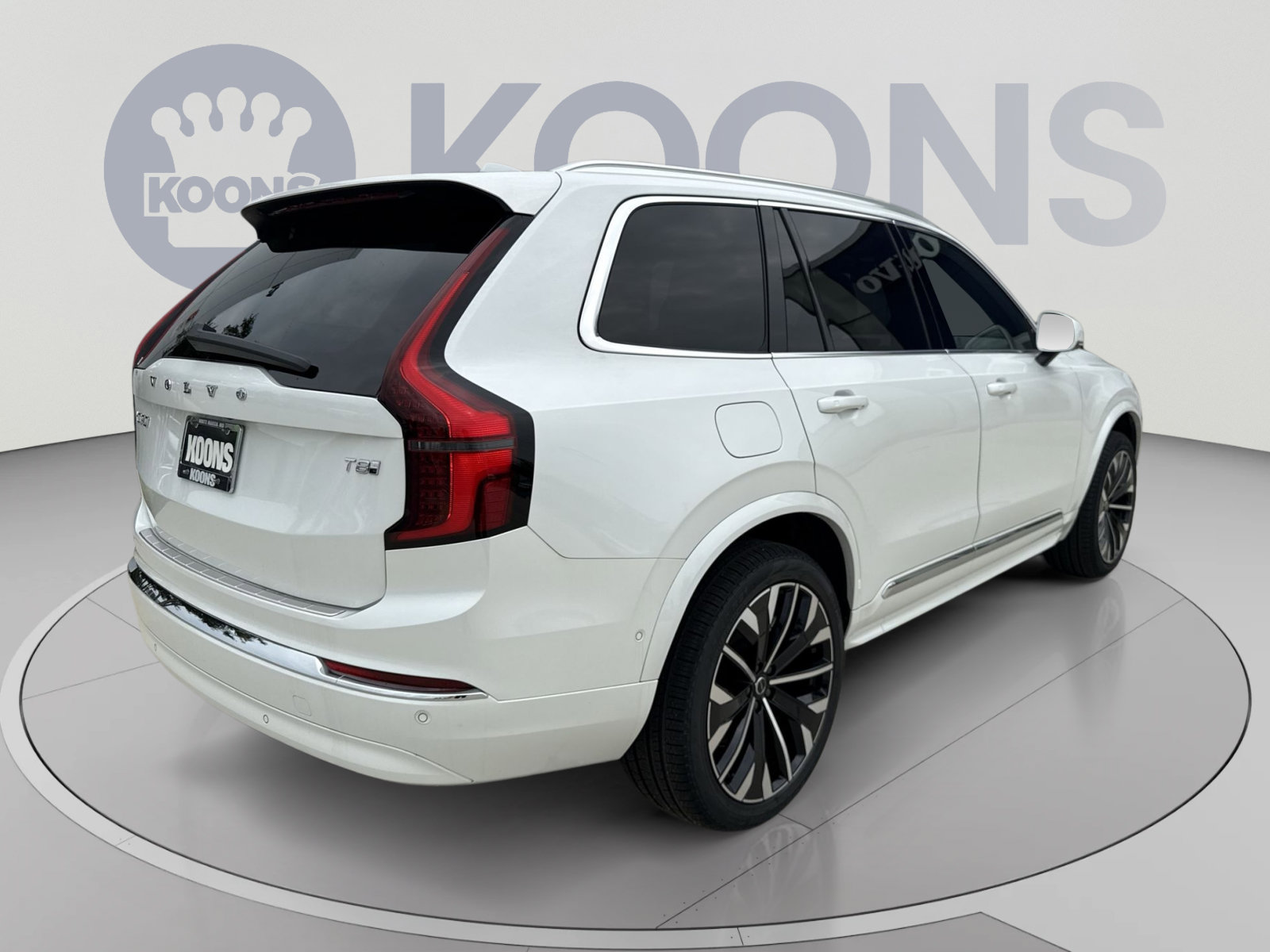 New 2026 Volvo XC90 T8 Plus w/ Protection Package Premier AWD/4WD image 16
