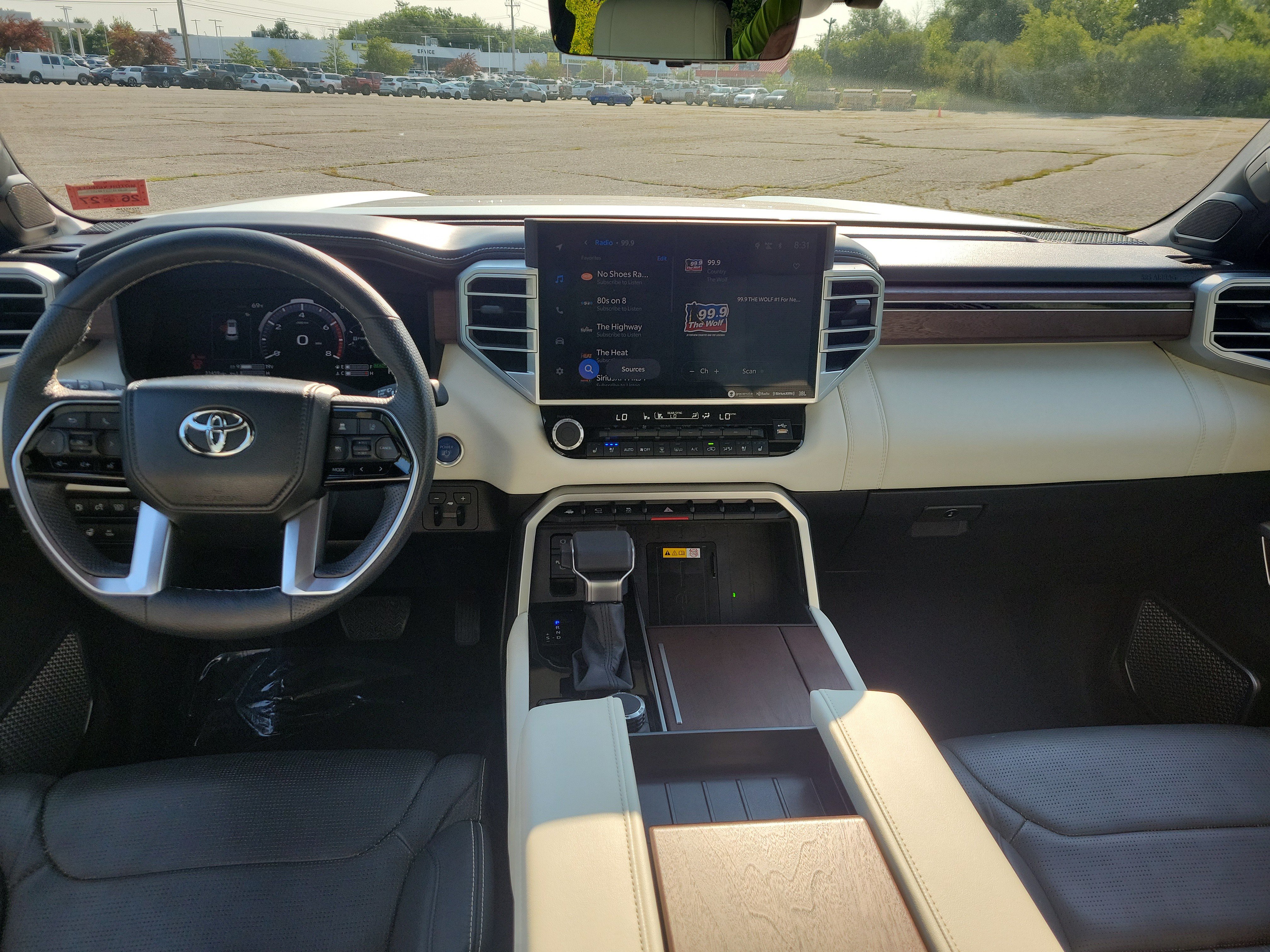 Used 2024 Toyota Sequoia Capstone AWD/4WD image 19