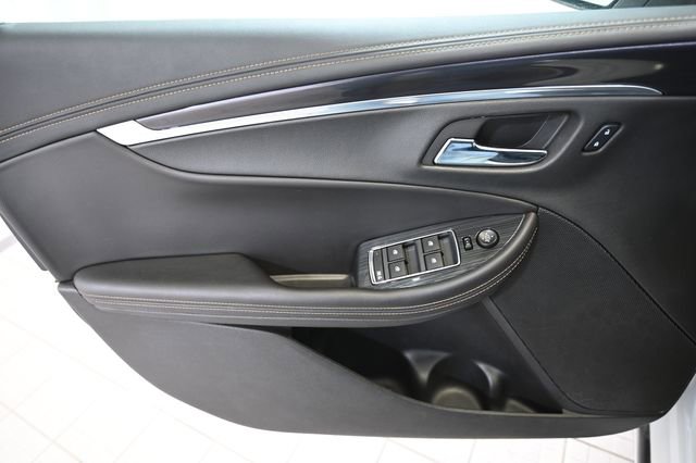 Used 2016 Chevrolet Impala LT image 19