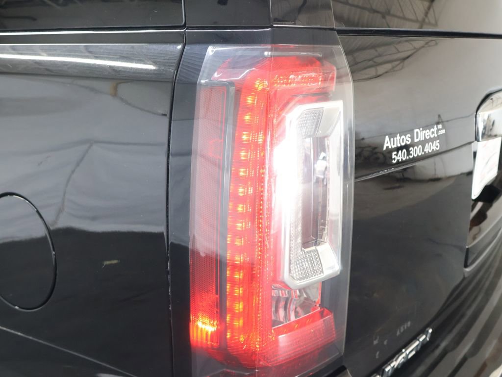 Used 2019 GMC Yukon Denali w/ Denali Ultimate Black Edition image 30