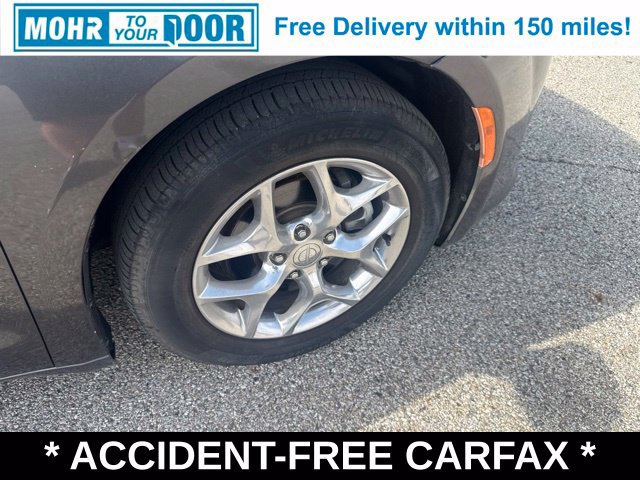Used 2019 Chrysler Pacifica Limited FWD image 34