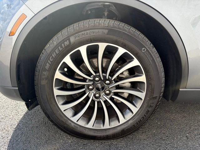 Used 2022 Lincoln Aviator Reserve w/ Elements Package Plus image 9