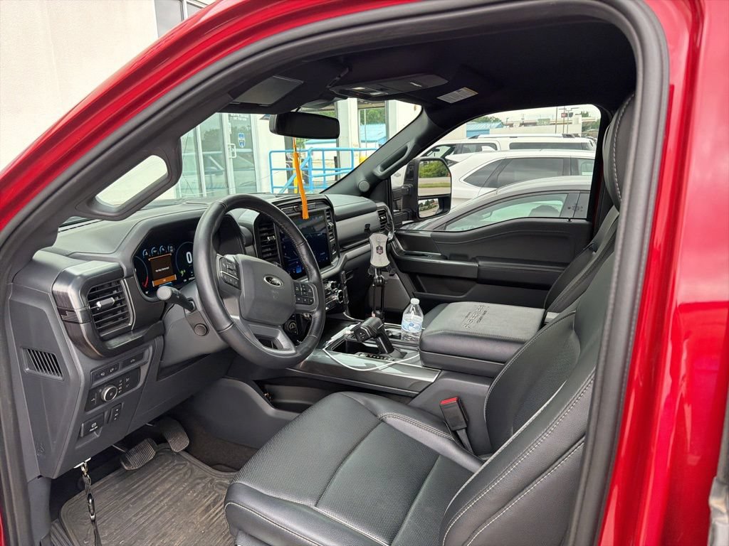 Used 2022 Ford F150 Lariat w/ Equipment Group 502A High AWD/4WD image 11