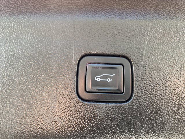 Used 2023 Buick Enclave Essence w/ Experience Buick Package image 16