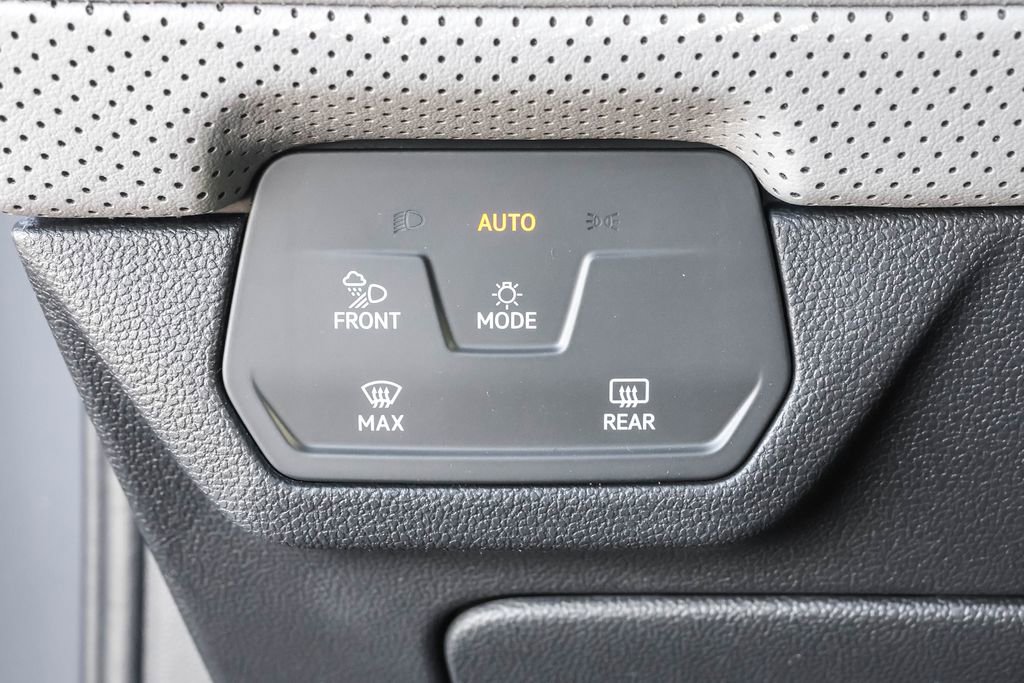 New 2026 Volkswagen Atlas Peak Edition image 24