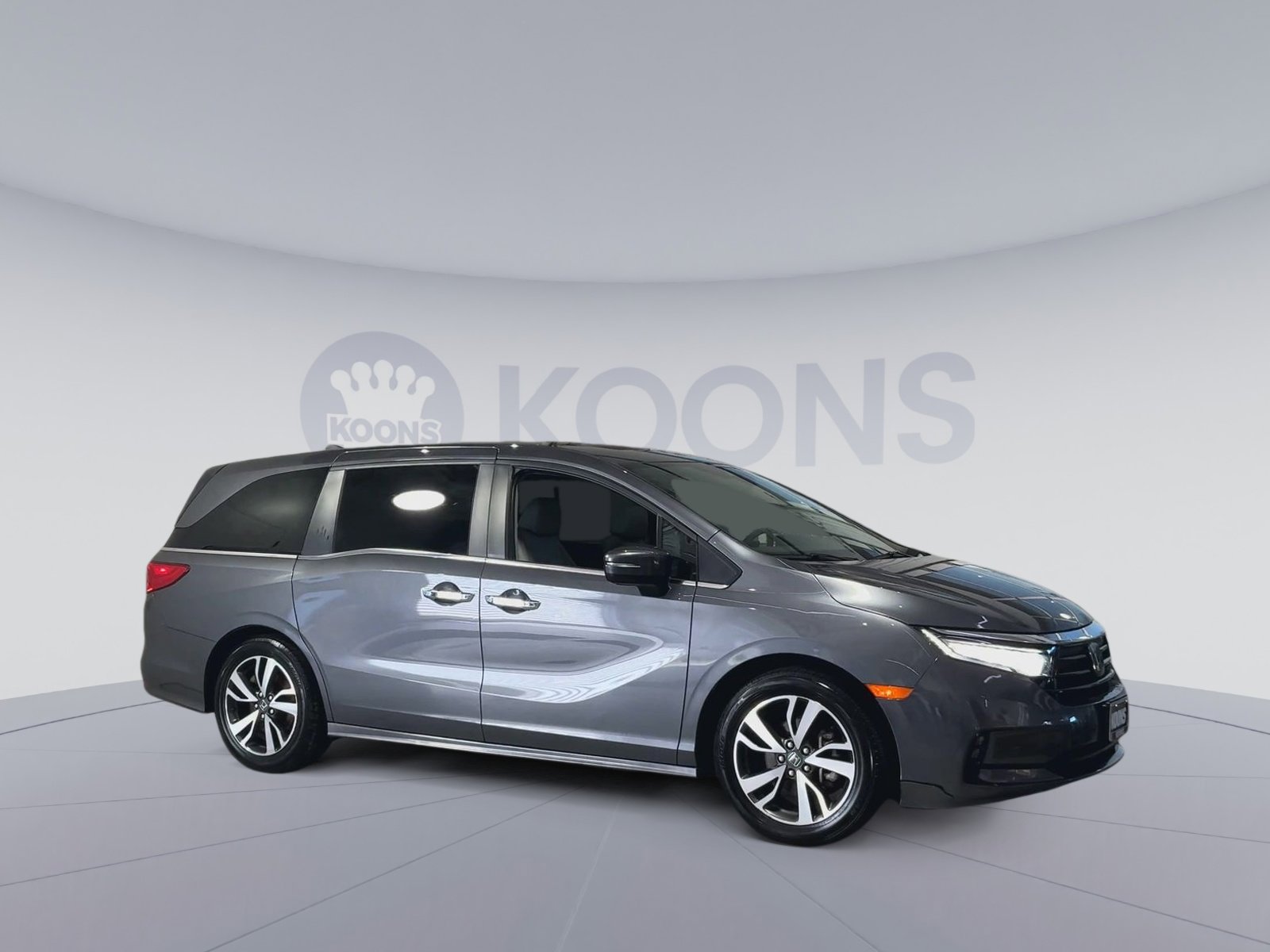 Used 2023 Honda Odyssey Touring image 2