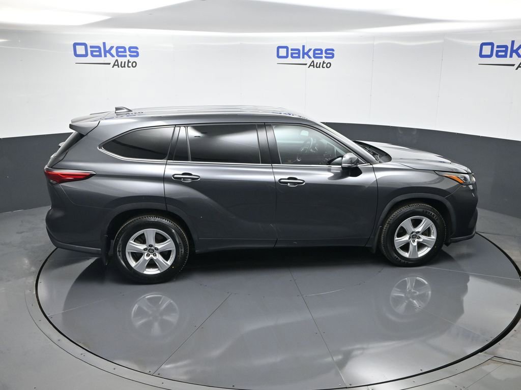 Used 2020 Toyota Highlander LE image 53