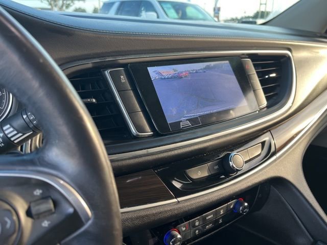 Used 2020 Buick Enclave Essence FWD image 26