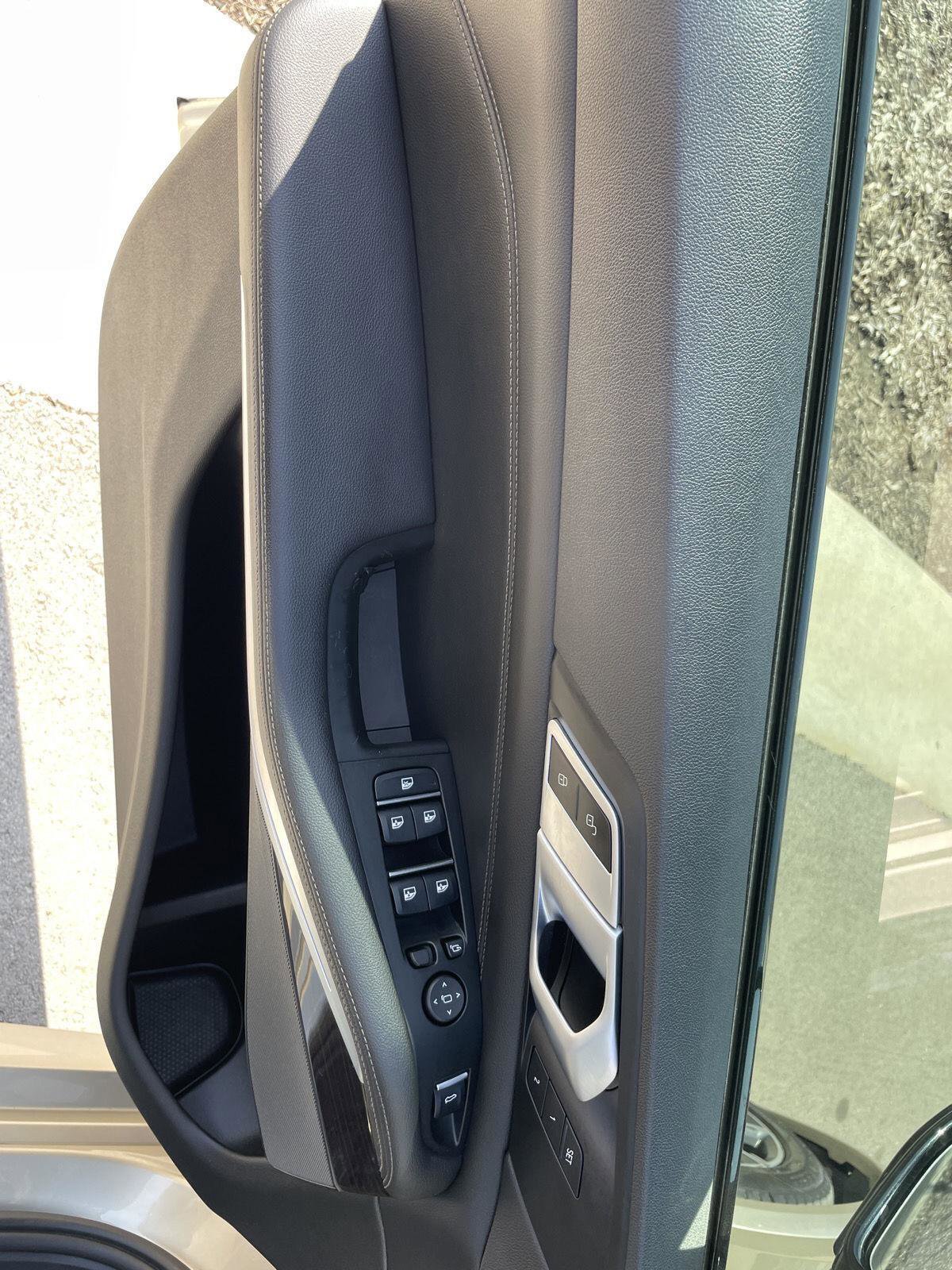 Used 2019 BMW X5 xDrive40i w/ M Sport Package image 9