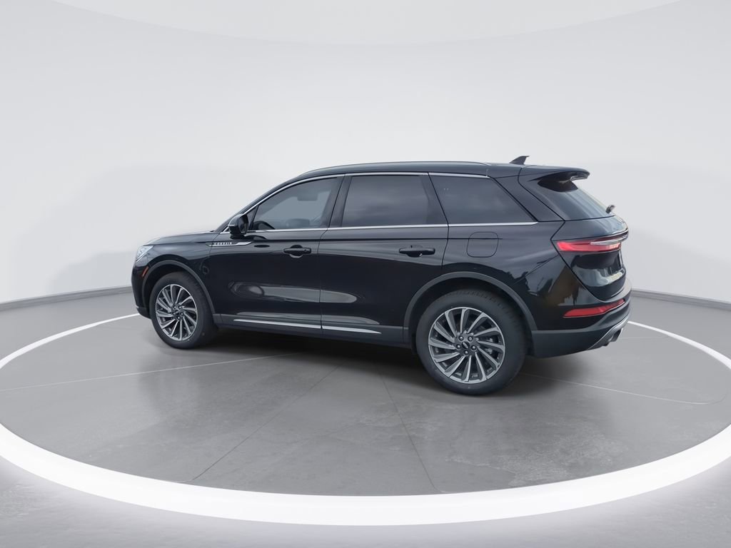 Used 2023 Lincoln Corsair Reserve w/ Equipment Group 201A image 6